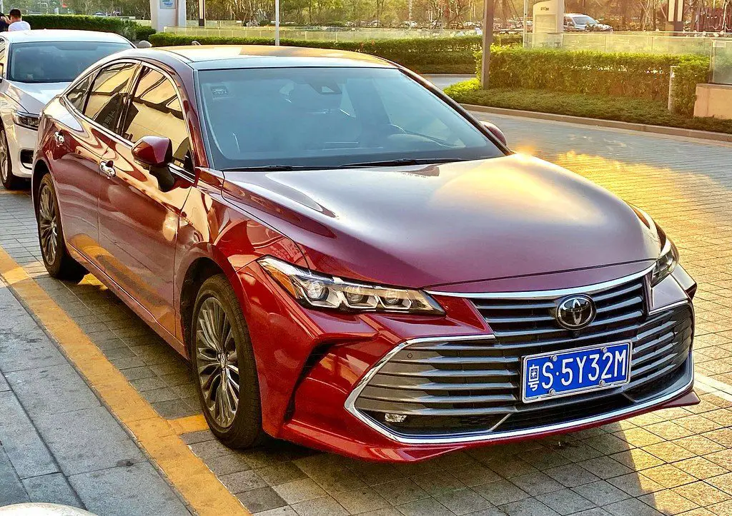 Is the Toyota Avalon a quick automobile?