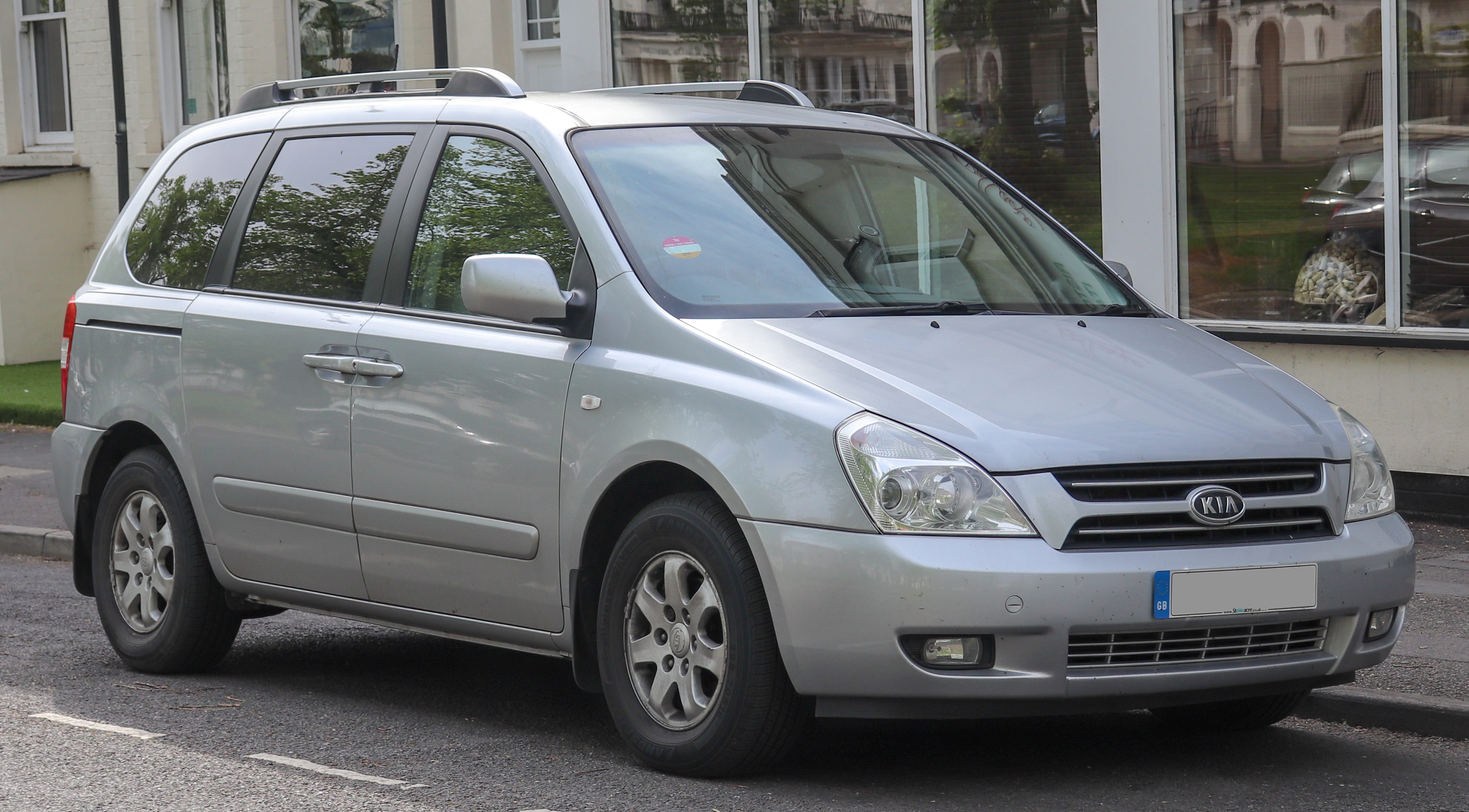 File:2007 Kia Sedona LS 3.0 Front.jpg - Wikimedia Commons
